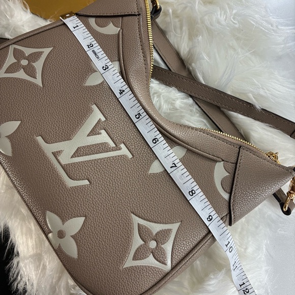 LV bag and wallet - Picture 14 of 16